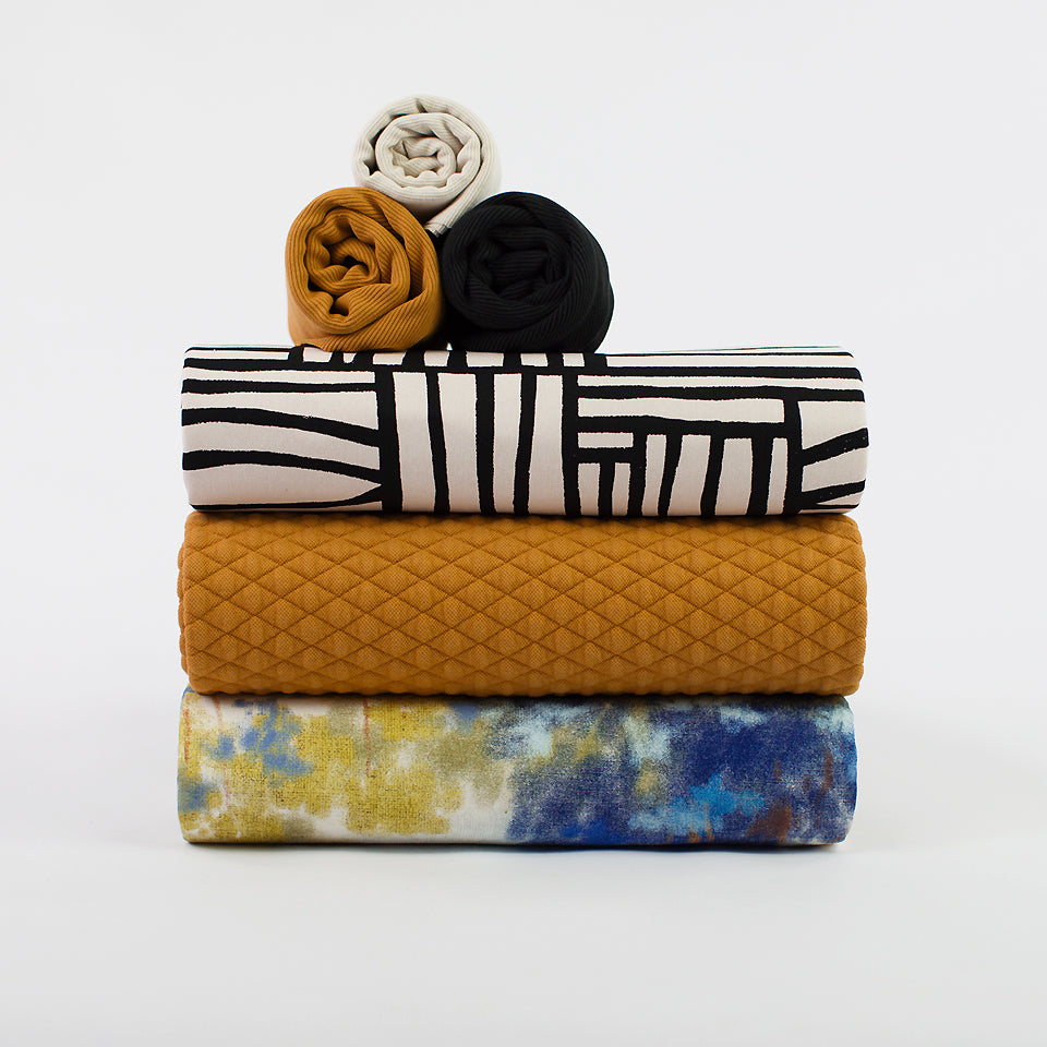 Dreamy Forest, Soft Beige and blue, Gabardine in tela di cotone