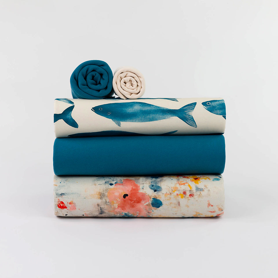 Roses on Canvas, Light gray, Gabardine in tela di cotone