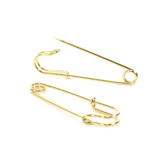 Gold safety pin for kilt
