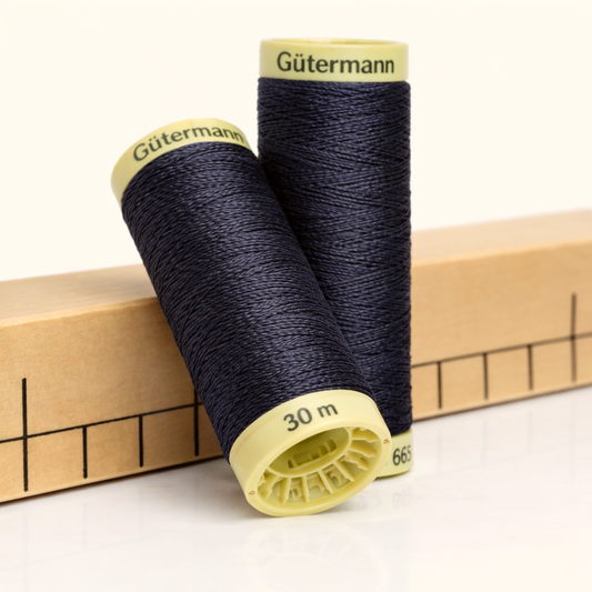 Filo Gütermann da Asole, 665 Nero azzurrognolo