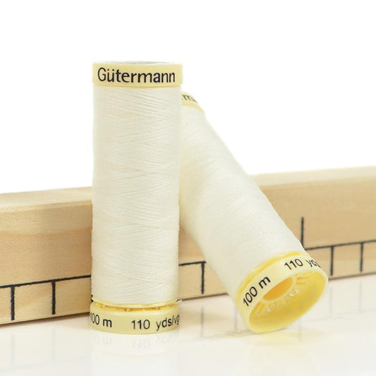 Filo Gütermann Cucitutto 001 Avorio