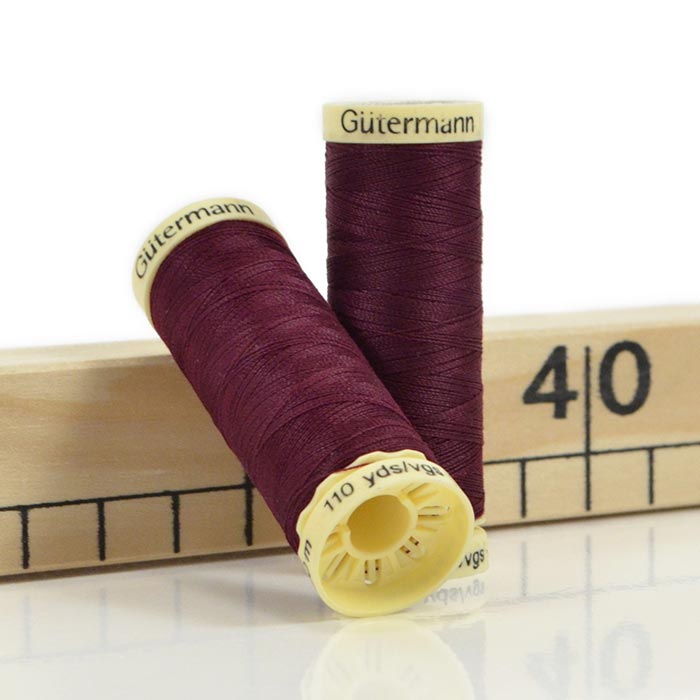 Filo Gütermann Cucitutto 130 Prugna
