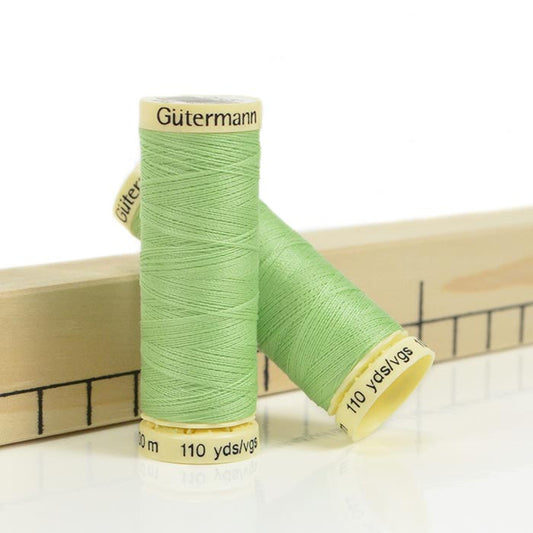 Gütermann Sewing Thread 152 Pastel Green
