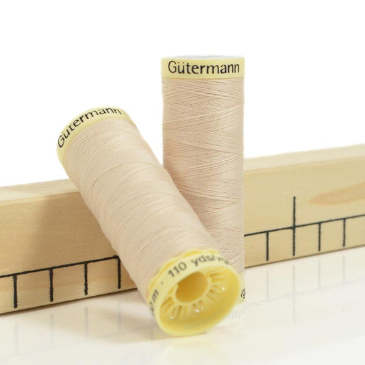 Filo Gütermann Cucitutto 169 Beige chiaro
