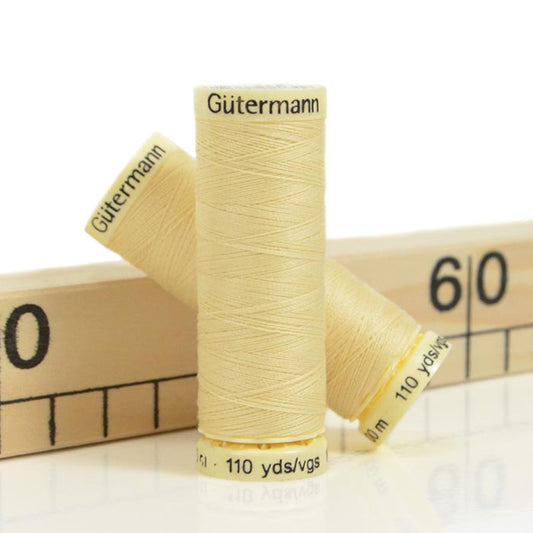 Filo Gütermann Cucitutto 325 Vaniglia