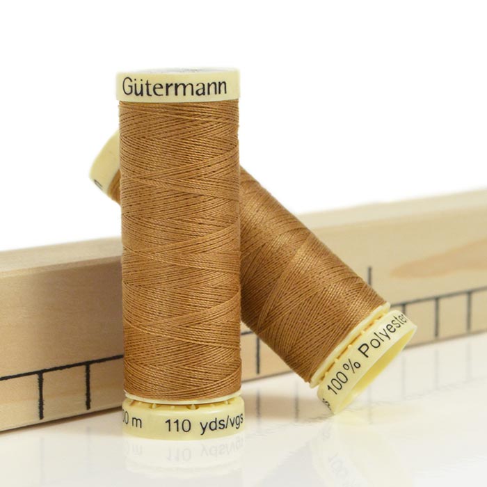 Filo Gütermann Cucitutto 887 Nocciola