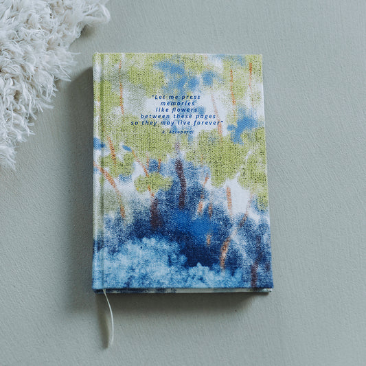 Dreamy Forest, Soft Beige and blue, Gabardine in tela di cotone