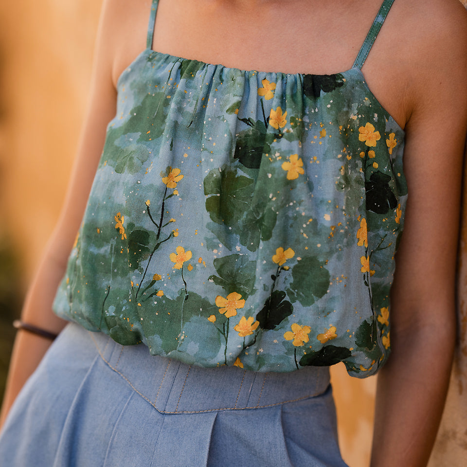 Marsh Marigolds, Soft Blue, Doppia garza
