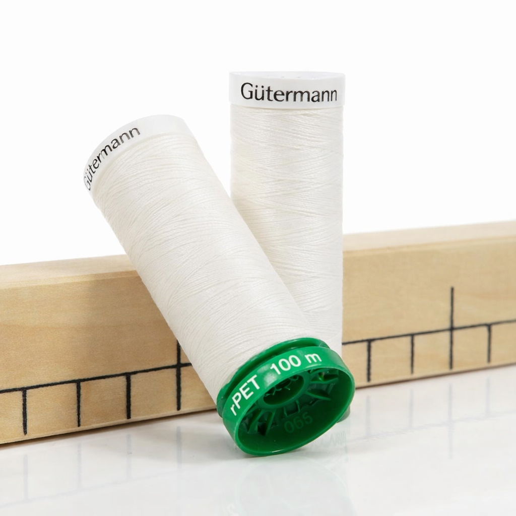 Fil à coudre Gütermann 111 Écru
